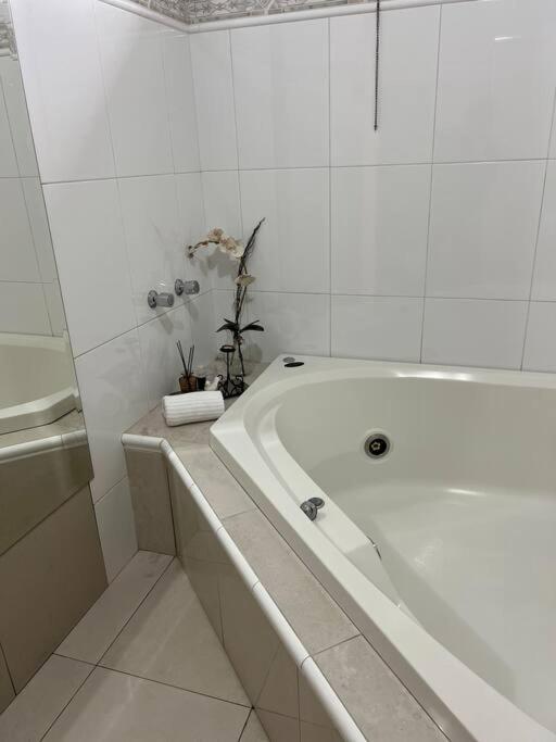 Estadia Das Gerais - Casa De Hospedes Adoravel Com Jacuzzi Ouro Preto  Exterior photo